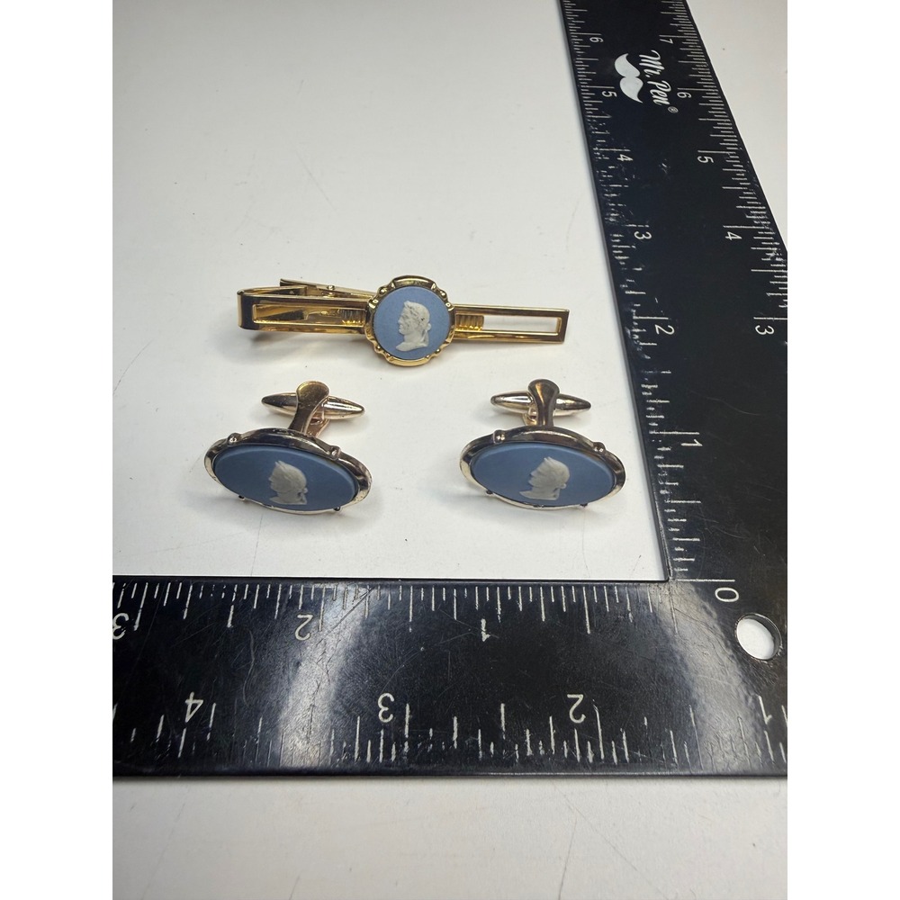 Wedgwood Blue Jasperware Cameo Cufflinks and Tie Bar Set Gold Tone Made England
